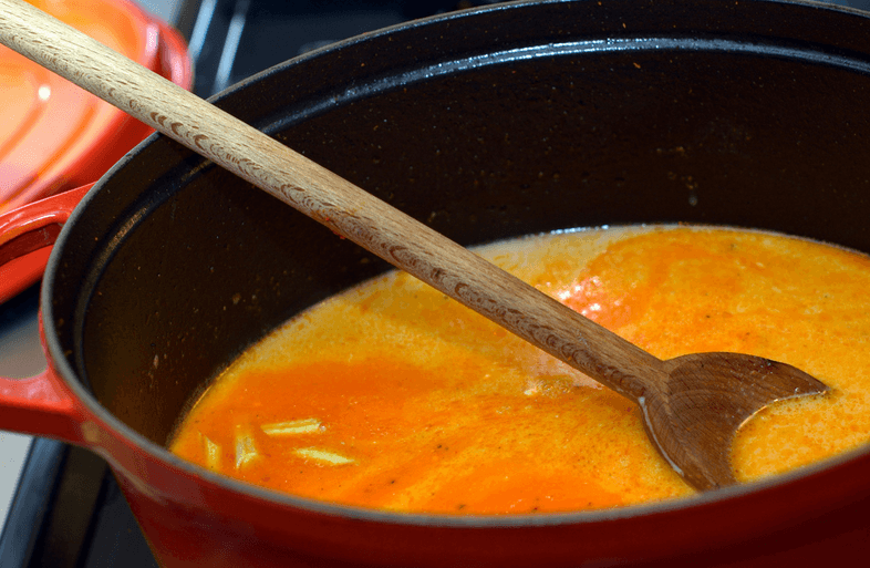 hot & red thai soup