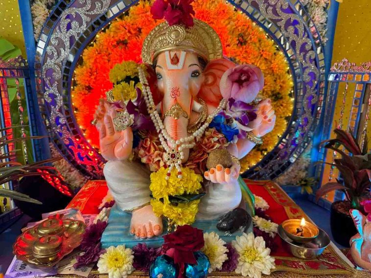 WhatSHELikes Ganpati Makhar Ideas