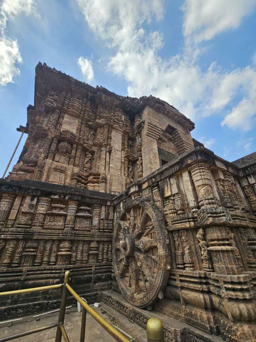 konark-sun-temple-main-chariot-view-odisha