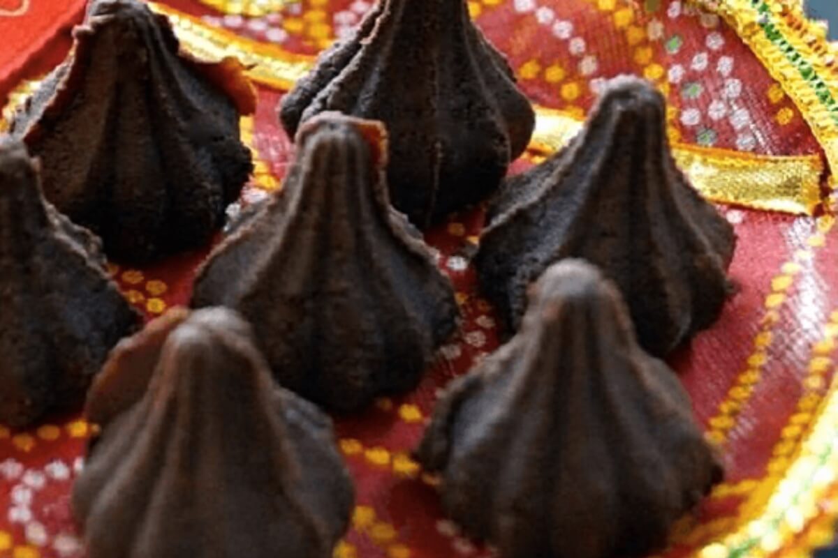 Bounty chocolate Modak made with coconut and dark chocolate